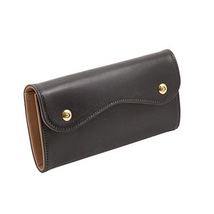 チョコ色のブライドルレザーカブセ型長財布