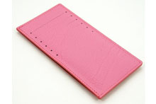 ドイツシュリンクを使用したピンク色のカードケース