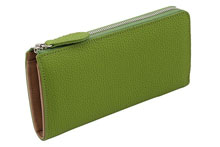 ドイツシュリンクを使用したライトグリーン色のL字ファスナー長財布