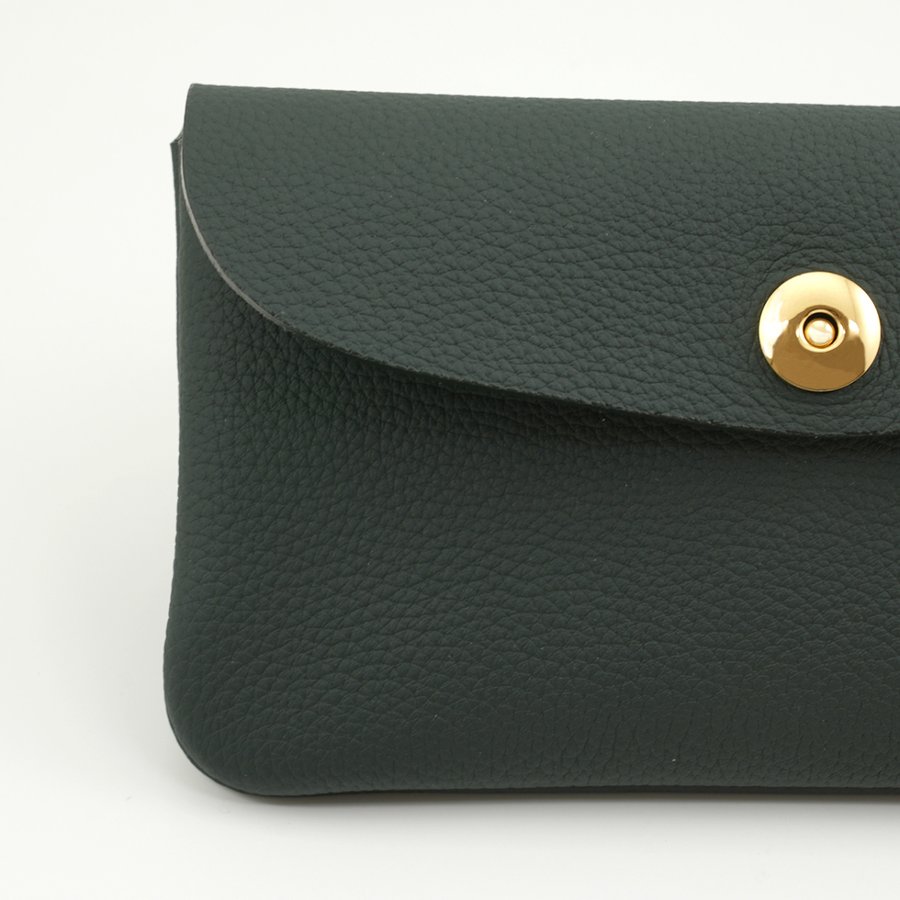 緑色のドイツシュリンクカブセ型長財布