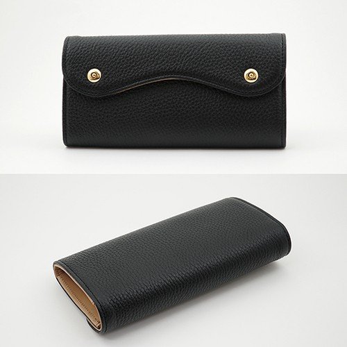 黒色のMezzo Shrink カブセ型長財布