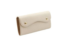 Mezzo Shrinkを使用した白色のカブセ型長財布