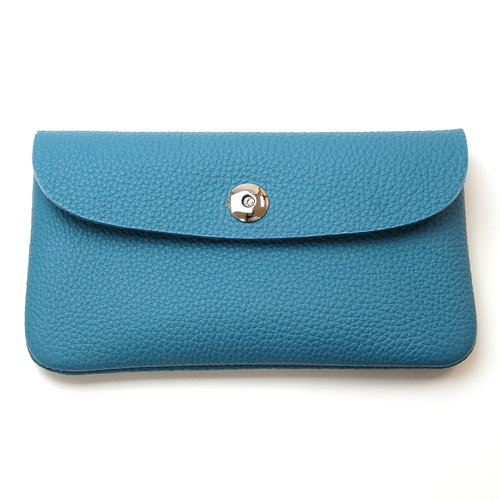 ジーンブルー色のドイツシュリンクカブセ型長財布