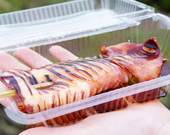 タコ町のイカ焼き