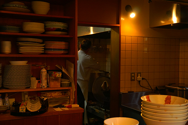 木更津グルメ最高峰 木更津山麓本店 サンロクカレーを作っているところ