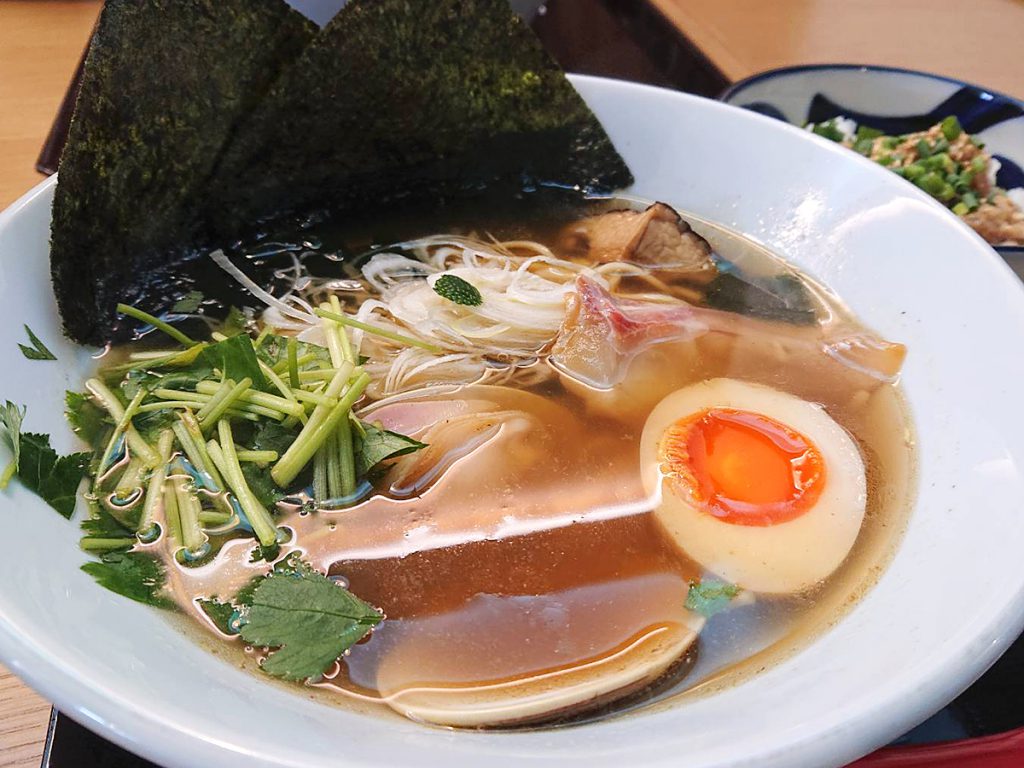 日本料理店の料理人が作る和風ラーメン幸来の浦安そばの画像