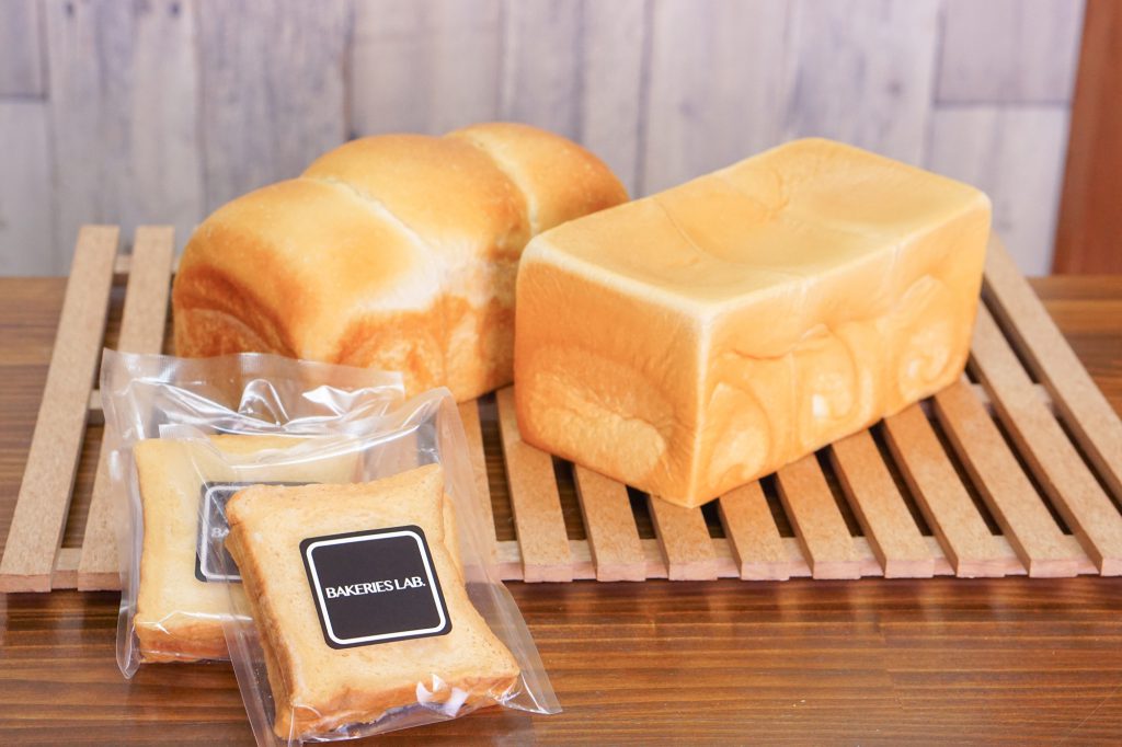 BAKERIES LABの生食パン