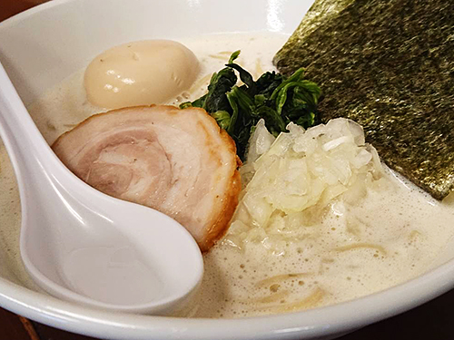 東金 濃厚鶏らーめん ゴッチの鶏白湯ラーメン画像