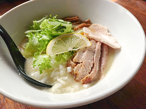 富里七栄 麺者屋 ちくわの鶏白湯ラーメン画像