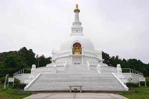 清澄寺奥にある仏舎利塔