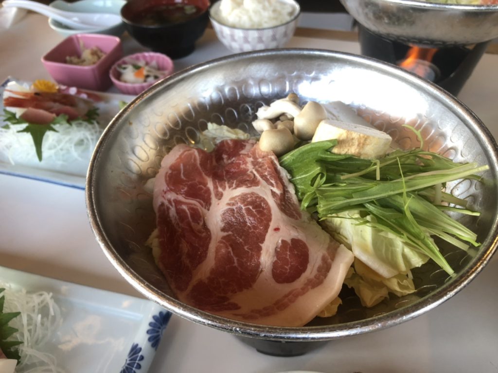 九十九里の犬連れOKの浜焼きランチ　海鮮網焼き 浜茶屋網元の豚しゃぶサラダの画像