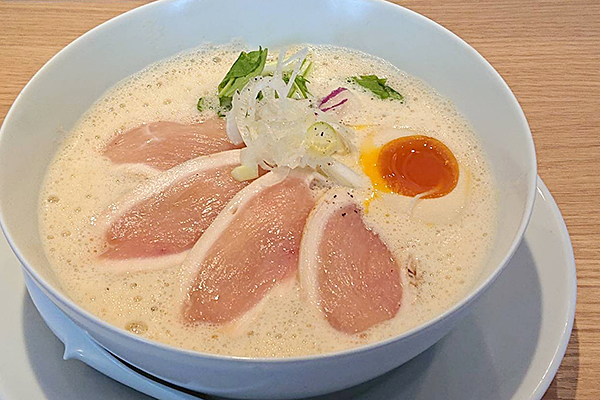 千葉県酒々井のお勧め鶏白湯ラーメン屋さん「鶏すけ」＿鶏白湯ラーメンの画像