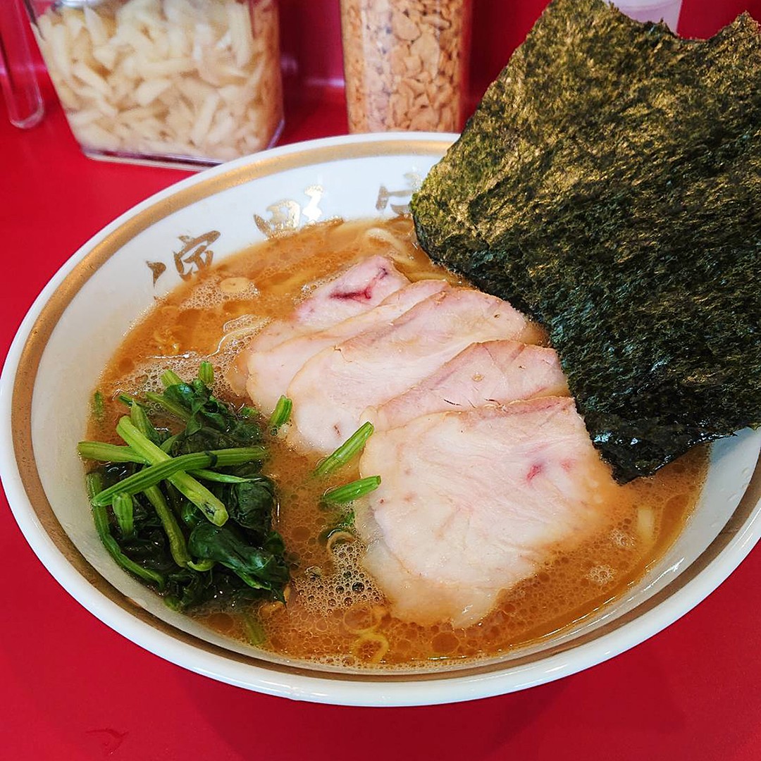 千葉家系ラーメン_濱野家のチャーシューメン画像