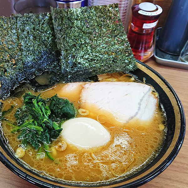 千葉の元祖家系ラーメン林家のラーメン