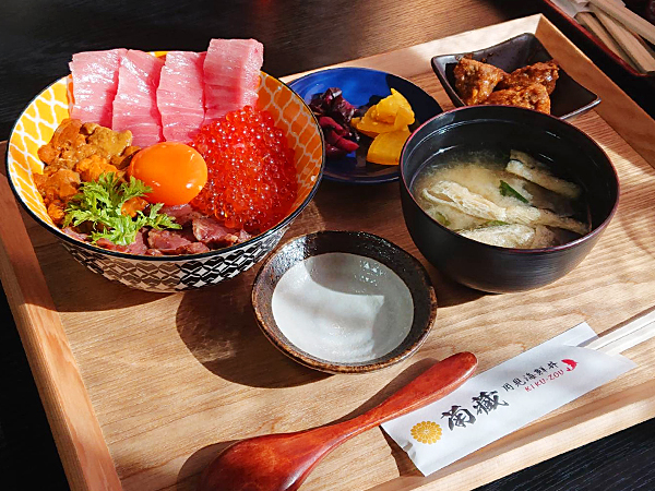 月見海鮮丼菊藏＿うにいくら本まぐろ肉丼の画像