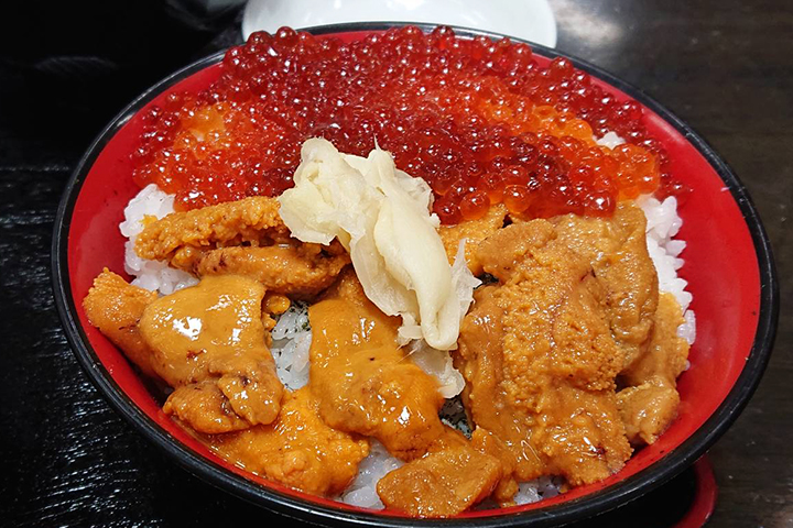 勝浦海鮮丼＿魚水のウニいくら丼の画像