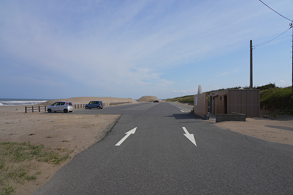 白子町中里海水浴場の駐車場の写真