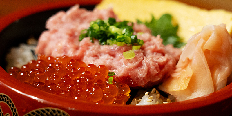 玉子も旨い常陸のとろいくら丼