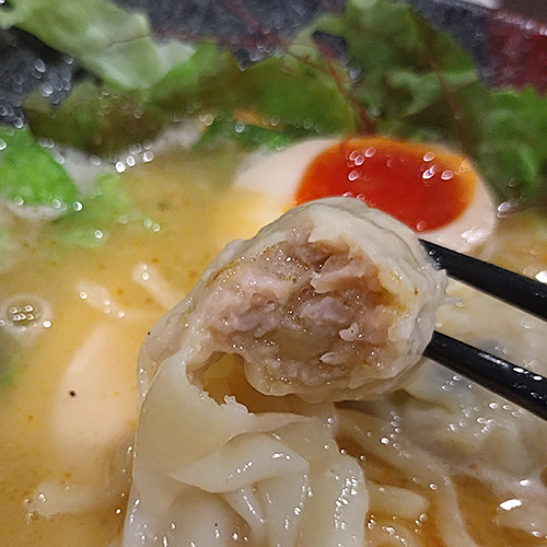 笹本為次郎商店のお肉タップリワンタン
