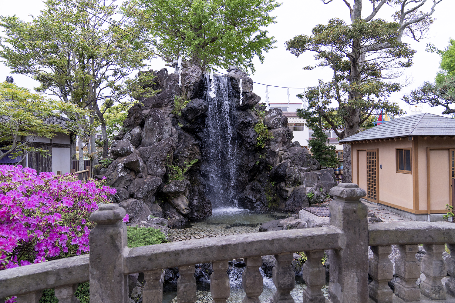 妙福寺の滝の写真