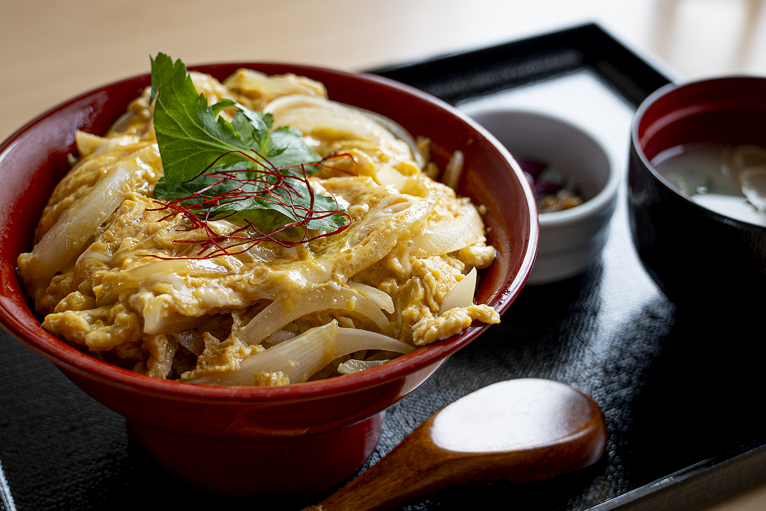 佐原あやめパーク内のお食事処＆カフェの親子丼の写真