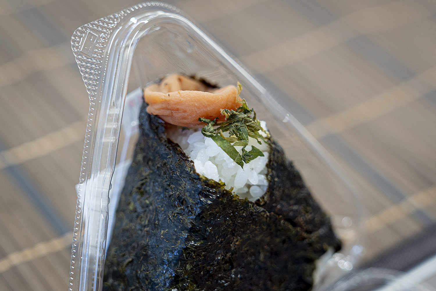稲毛のおにぎり屋RICE ＆ PARKの紀州南高梅おにぎりの写真
