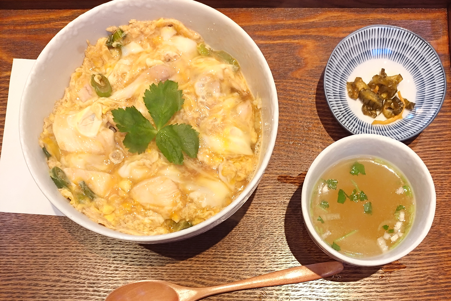 水郷のとりやさん須田本店の親子丼の写真